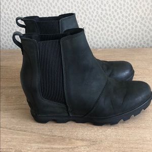 Sorel Joan of Arc black boot. Size 9